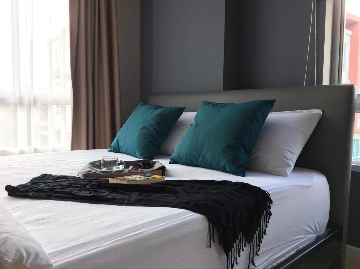 Modern Studio Room At Kathu Luaran gambar